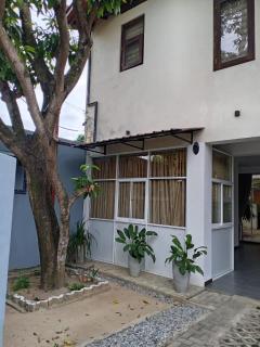 Battaramulla Lake Garden Villa Colombo - 9