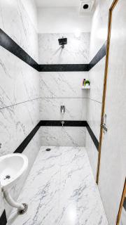 Private room with Private Bathroom - 4