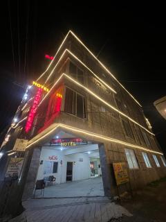 Black Forest Hotel - 0