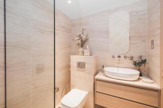 Sophisticated Studio near Burj Khalifa - 3