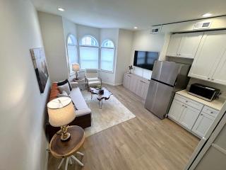 The Rustic Revival - Charming 2BR Retreat - 4