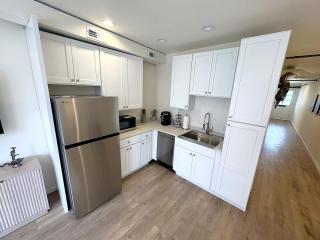 The Rustic Revival - Charming 2BR Retreat - 2