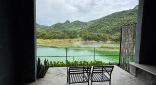 Avartarn Miracles Hotel - 4