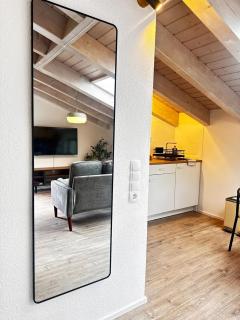 C&S Living I Natur I Weinberge I Küche I Modern I Parkplatz - 5