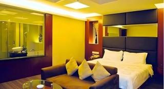 Friendship Hotel - 1