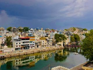 Turtle Hostel Udaipur- 10 mtr from Lake - 9