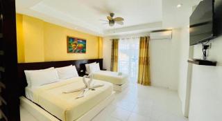 Alice in Wonderland Beach Hotel - 9