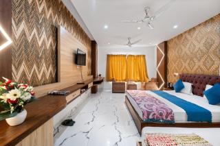 RBS Hotel & Restaurant 5 mint walking distance from Ram Janam Bhumi - 5