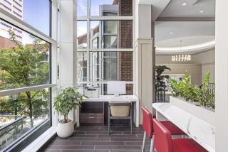 The Inn at Penn, A Hilton Hotel - 4