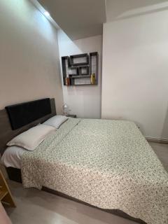 Stylish and cozy apartment - 1