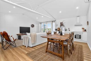 Fairview Rise | Luxury Private Farm Escape for 2 - 5