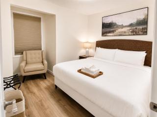 The Riverwood Retreat - St. Charles - 7