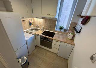Quiet Apartment Maksimir - Self Check-in - Parking - 4