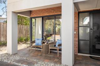 Apartment 46 - Town Central - Close to Walktrails - 2