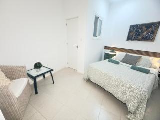 Alquiler de Habitación privada con las areas de sala, cocina y baño que se comparten cerca al Mar! - Alcalá - 9
