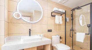 GreenTree Inn Lu Yi County Zi Qi Avenue Branch - 1