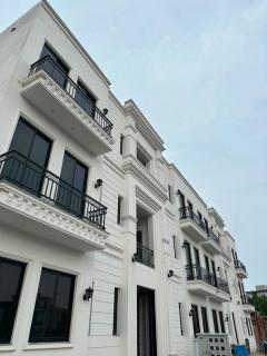 Modern 1BHK Apartment DHA, Netflix, Secure - 6
