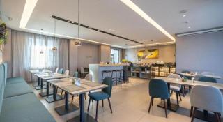Home Inn Kunming Baita Road - 3
