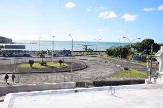Waterfront Seaview Apartment - 4
