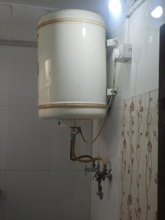 Lake Boulevard Guest House - Srinagar - 4