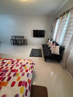 4D IBIZA, Olvera Residence, Bacolod City - 3