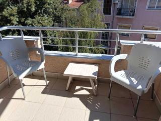 Brand New Apt in City Center - 2