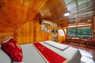 Vietnam Venture - Cat Ba Cruise Center - 9
