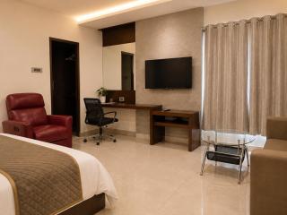 Hotel Element Stay Near DLF Cyber City and AIG Hospital Gachibowli - 1