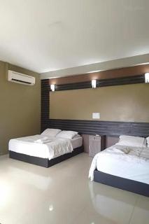 Bull & Bear Airport Hotel Langkawi - 1