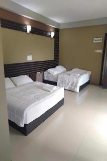 Bull & Bear Airport Hotel Langkawi - 1