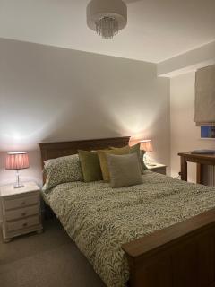 Cotswold Village Bed and Breakfast - 8