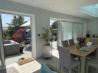 Cotswold Village Bed and Breakfast - 5