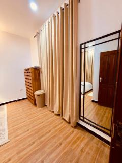 Flomi Minza Property - 8