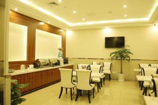GreenTree Inn Jiangsu Nantong Qidong Bus Station Express Hotel - 7