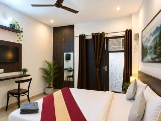 The White Casa - Luxery 1RK Balcony Stay - 2