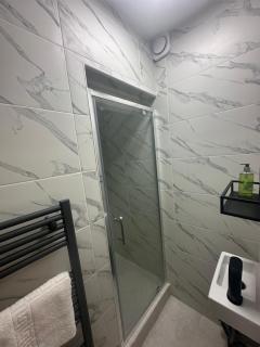 Cosy 1 Bedroom Studio with Private Entrance - 7