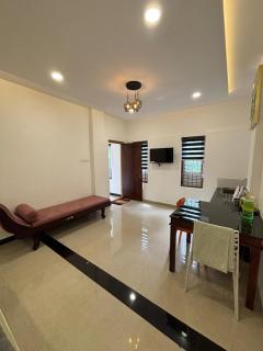 GRAYSTONE HOMESTAY, Omassery - 3