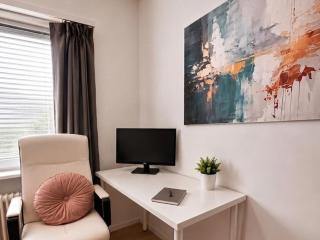 Iconic Lugano New Modern Apt 2BR Free Garage Fast WiFi - 5
