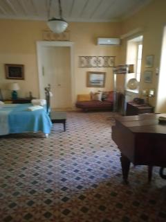 Louisa's Cottage House - 4