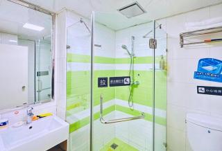 7 Days Inn Kunming Railway Station Joy City - 1