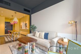 LUX The Five Star Modern Suite - 2