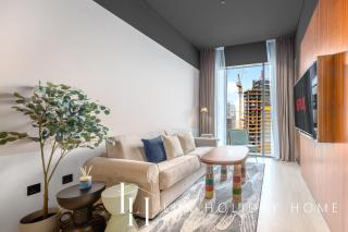 LUX The Five Star Modern Suite - 8