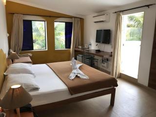 Casablanca Beach Resort - 3