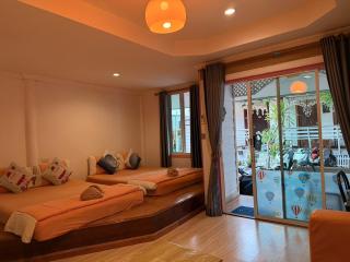 ลุงชีพบ้านพัก เกาะล้านLoongcheeb House - 5
