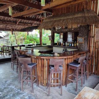 Treasure Island Beach Bungalows - Solangon - 3
