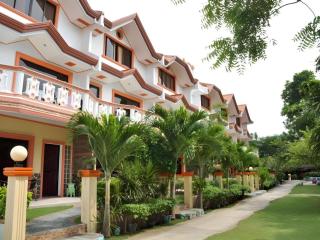 Cordova Home Village Resort - 9