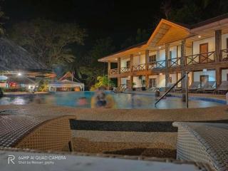 Nataasan Beach Resort and Dive Center - 4