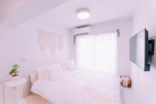 Cozy Aesthetic 1BR Haven in Nakasu - 0