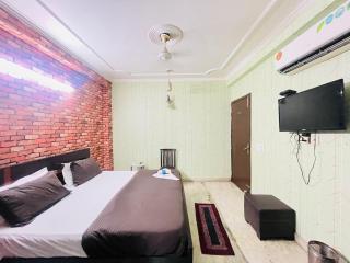 Hotel Jagannath View -Chittaranjan Park - 2