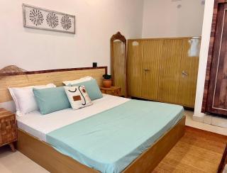 Prithvi Hotel Rishikesh - Aesthetic Rooms With Smart TV, Aircon in Upper Tapovan with free airport pickup for 7 or more nights bookings - 6